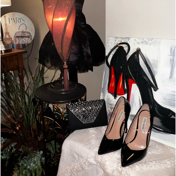 Steve Madden Black Sleek High Heels.
PayPal payments not accepted. - Picture 8 of 16